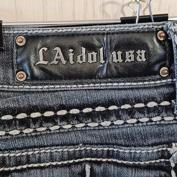 LA Idol USA Jeans, Size 5, Faded Black, Low-Rise, Boot Cut, 30W x 30L, Bedazzled - Picture 7 of 12